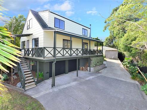 11 Thalia Place, Totara Vale