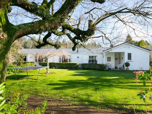 550 Richmond Road, Lepperton