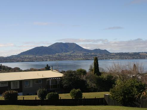 15 Silich Street, Acacia Bay