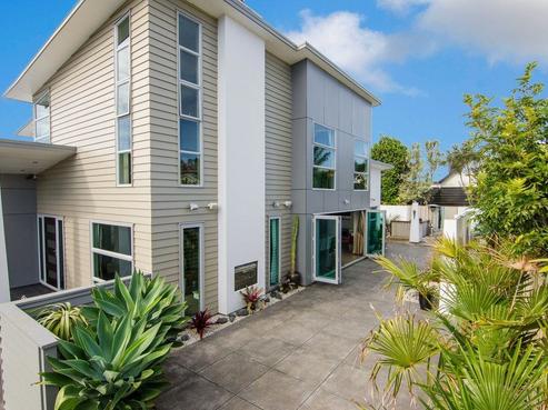 3 Belvedere Court, West Harbour