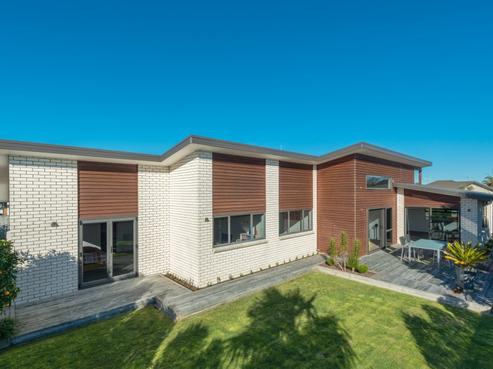 7 Margrain Close, Huntington