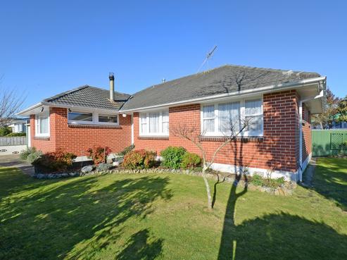 2 Tiwakawaka Grove, Heretaunga