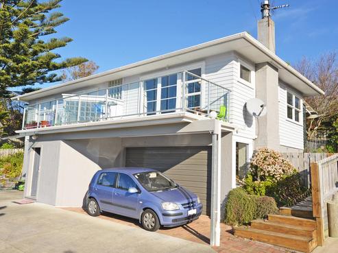 81 Stottholm Road, Titirangi