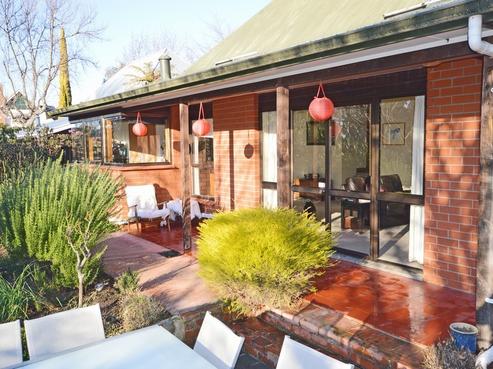 2/15A Kitchener Square, Highfield