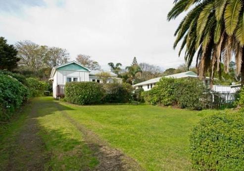 40 Ocean Road, Surfdale