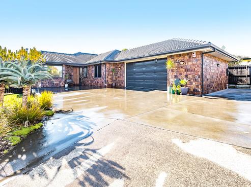 25 Les Fisher Place, Pukekohe