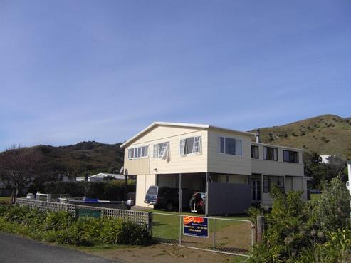 135 Fortescue Street, Mahia