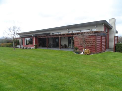 101 Pharazyn Street, Feilding