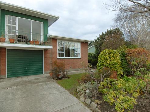 19A Hilldale Place, Hillsborough