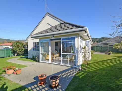4 Kiln Street, Silverstream