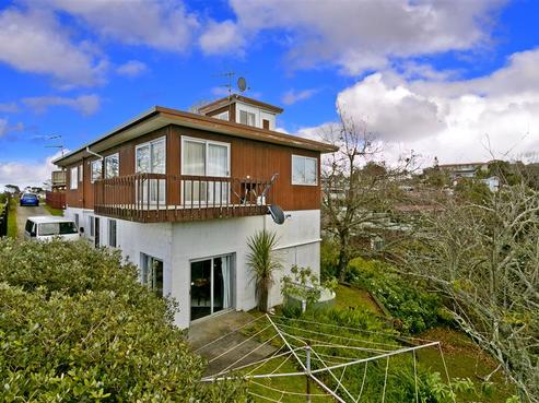 2/627 Glenfield Road, Totara Vale