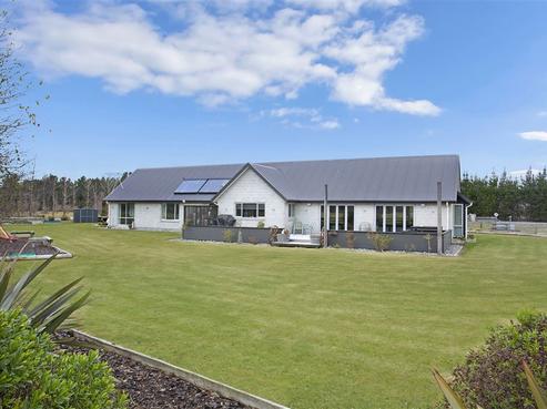 2494 South Eyre Road, West Eyreton