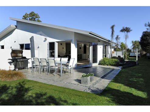 6 Sequoia Way, Stoke