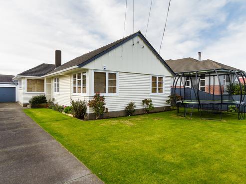 10 Frederick Street, Avalon