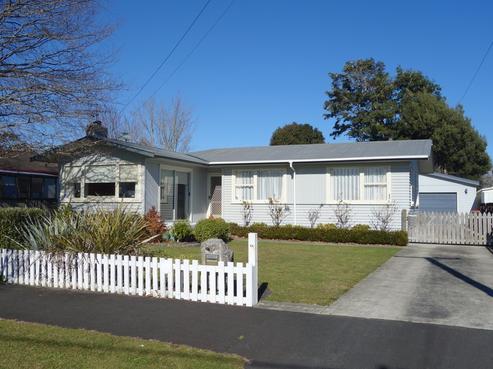 7 Forth Crescent, Glenview