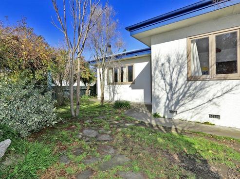 811 Tawa Place, Mahora