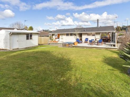4 Micawber Place, Mellons Bay