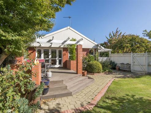 7 Kingsgate Place, Burnside