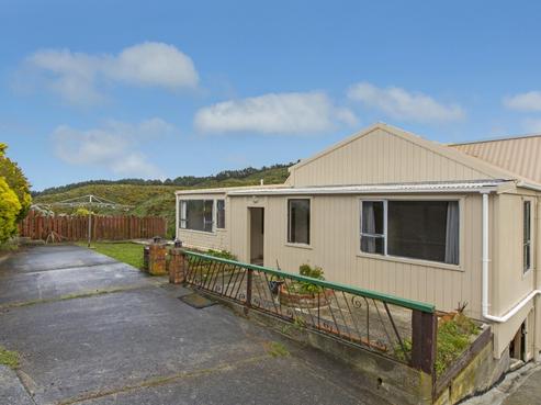49 Titiro Moana Road, Korokoro