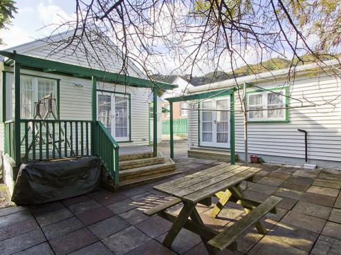 75 Wilkie Crescent, Naenae