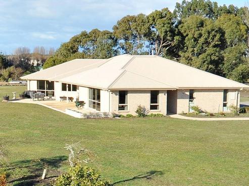 42 Gressons Road, Waikuku
