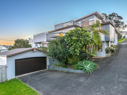 2 Korotaha Terrace, Rothesay Bay