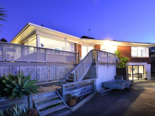 597 Whangaparaoa Road, Stanmore Bay