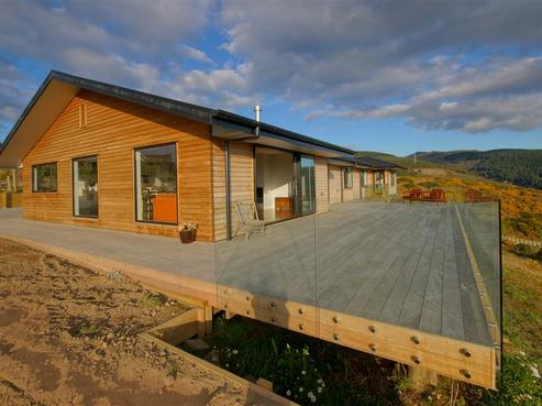 3 Aglaia Place, Cracroft