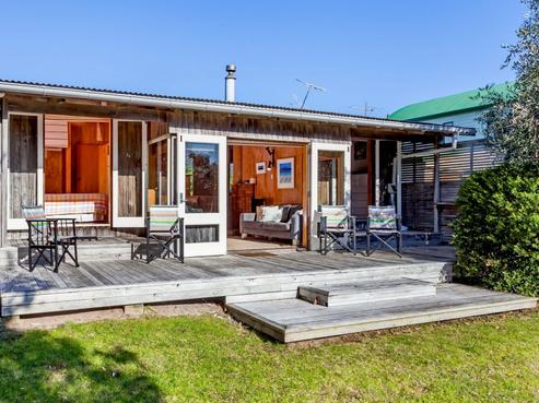 333 Tangiora Avenue, Whangapoua