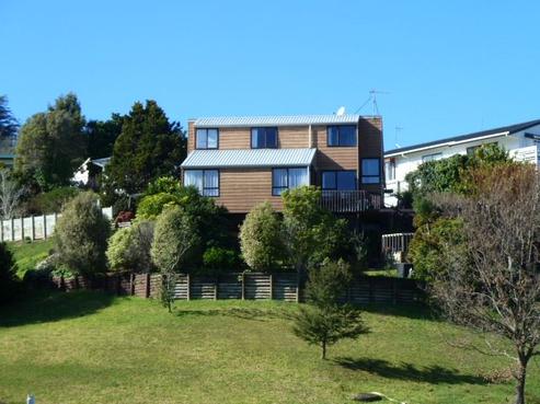 410 Millington Place, Thames