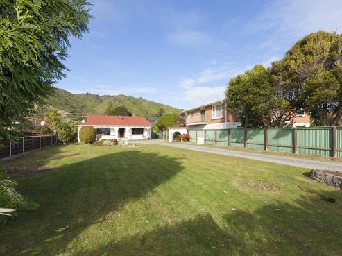 61 Parata Street, Waikanae