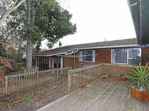 6 Ansford Place, Bader