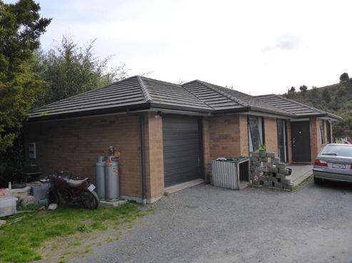 67 Valley Road, Hikurangi