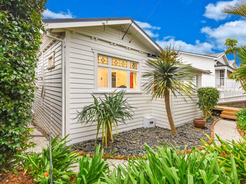 26 Calliope Road, Devonport