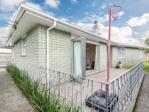 77 Kiwi Road, Raumati Beach