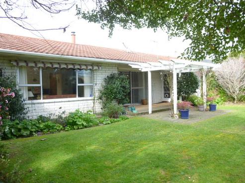 3 Patterson Grove, Waikanae