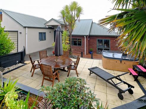 20 West Ridge Drive, Western Heights