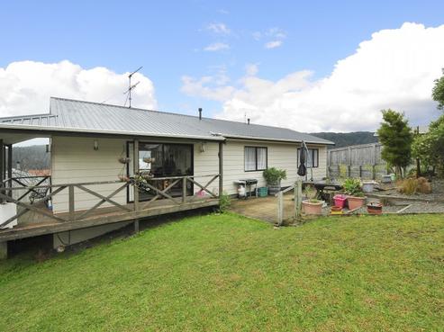15 Fenchurch Grove, Stokes Valley