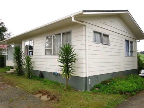 30A Escalona Street, Kamo