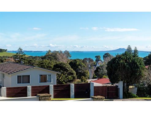 17 Maraetai School Road, Maraetai