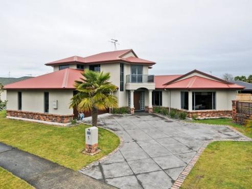 5 Stoneleigh Drive, Chartwell