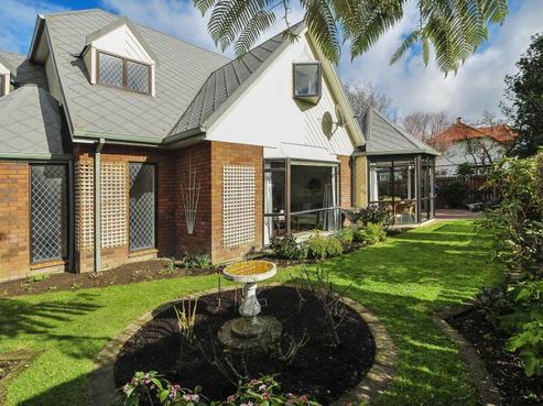 55A Ludlam Crescent, Woburn
