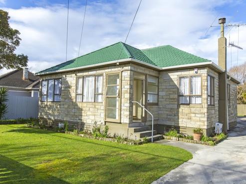 40 Reynolds Street, Taita