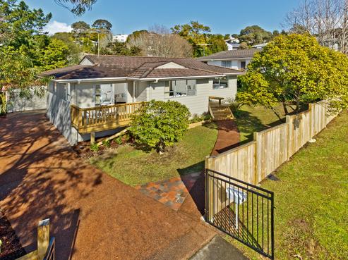43 Trias Road, Totara Vale