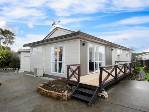 6 Childers Road, Ranui