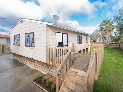 35A Parakai Avenue, Parakai