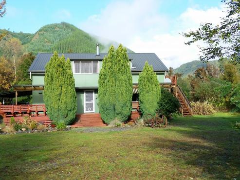 2 Gowan Valley Road, Murchison