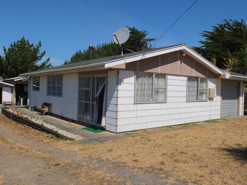 21 Barling Street, Himatangi Beach