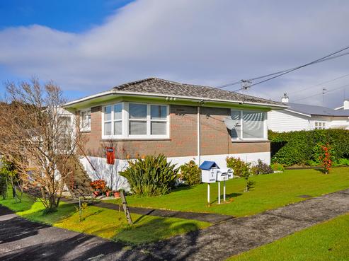 1/9 Aramoana Avenue, Devonport