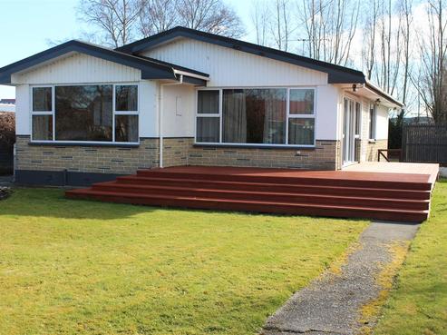 52 Elderlee Street, Milton